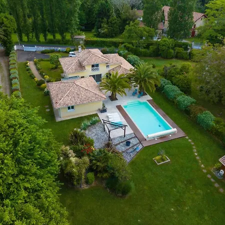 Villa Calme Avec Piscine Entre Pays Basque Et Sud Landes