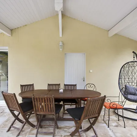 Calme Avec Piscine Entre Pays Basque Et Sud Landes *