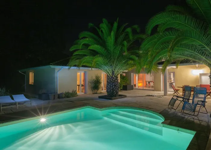 Calme Avec Piscine Entre Pays Basque Et Sud Landes